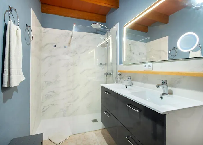 Les Oliveres Vall De Colonya By Vintage Travel Pollenca