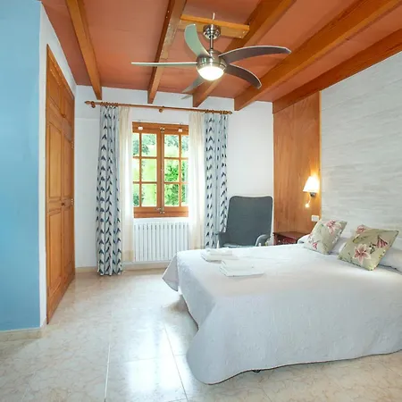 Les Oliveres Vall De Colonya By Vintage Travel וילה