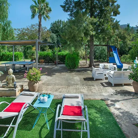 Vila Les Oliveres Vall De Colonya By Vintage Travel