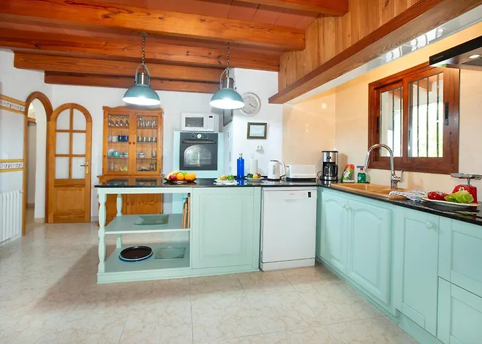 Les Oliveres Vall De Colonya By Vintage Travel *