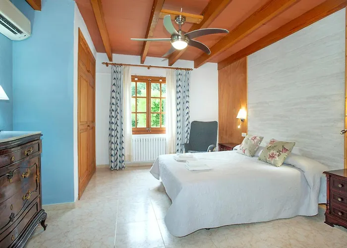 Les Oliveres Vall De Colonya By Vintage Travel Βίλα