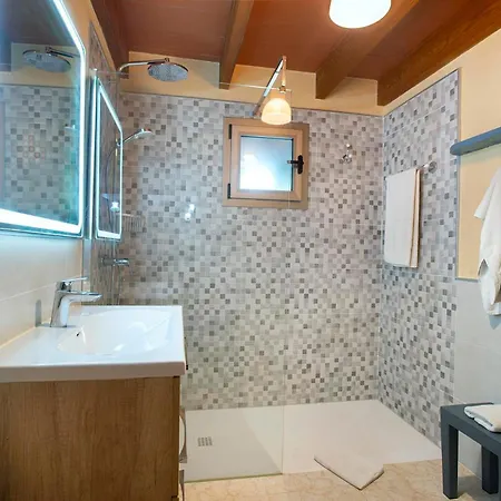 Les Oliveres Vall De Colonya By Vintage Travel