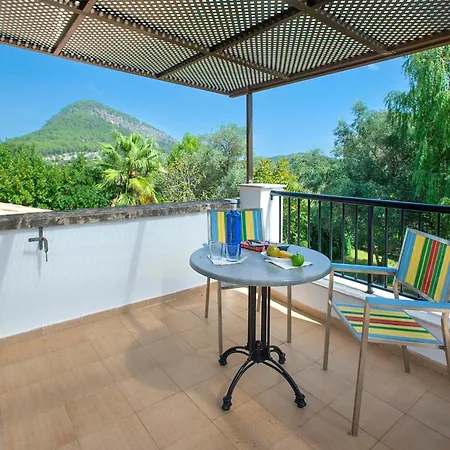 Les Oliveres Vall De Colonya By Vintage Travel