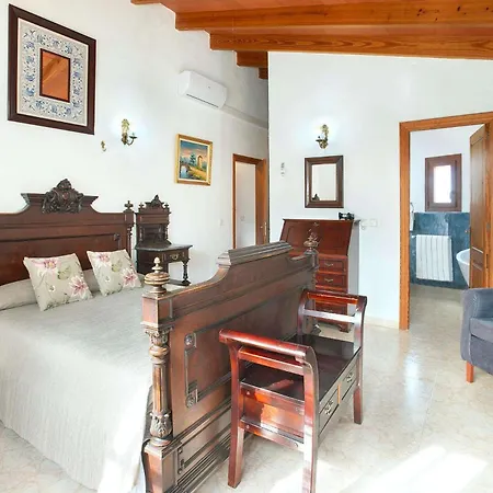 Les Oliveres Vall De Colonya By Vintage Travel *