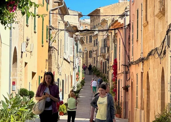 Villa Les Oliveres Vall De Colonya By Vintage Travel Pollença