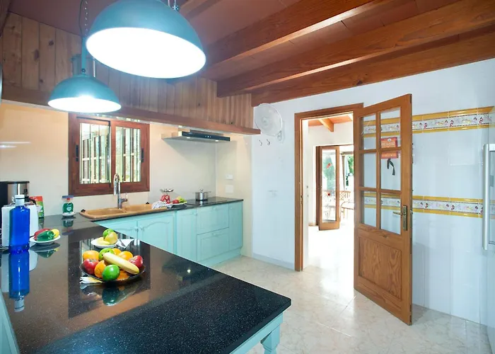 Les Oliveres Vall De Colonya By Vintage Travel Villa *